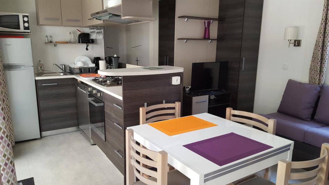 Agréable Mobilhome 6 - 8 places Saint-Brevin-les-Pins Exterior foto